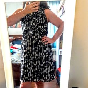 BLACK AND WHITE DRESS, SIZE M MERONA